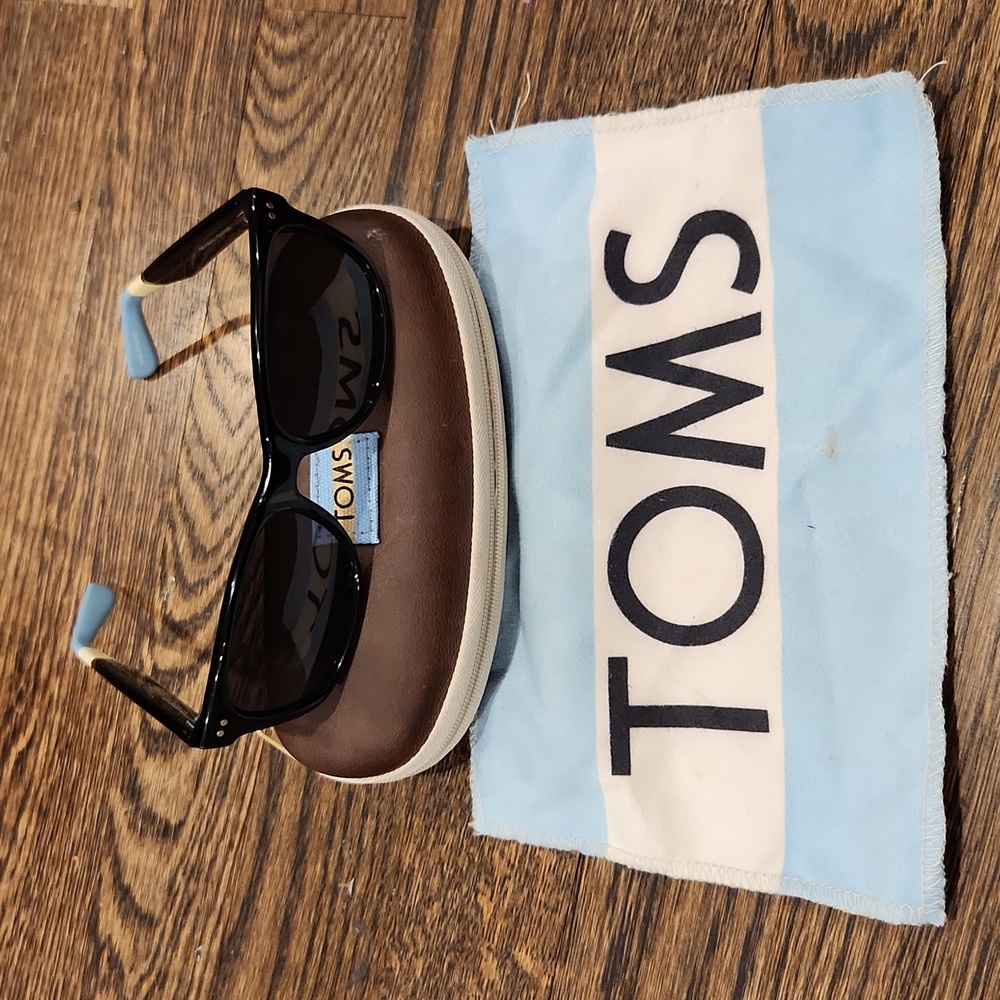 Toms Black sunglasses